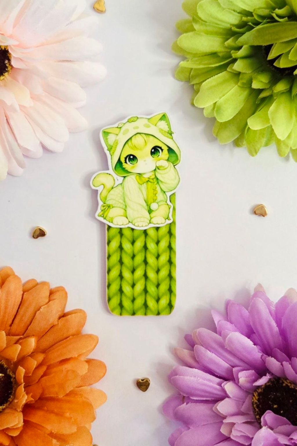 Fresh Leaf Cat – Magnetic Bookmark