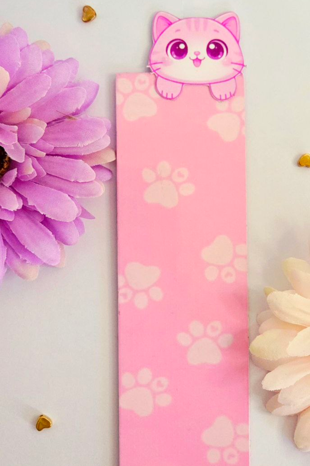 3D effect Blushy Paw Bookmark