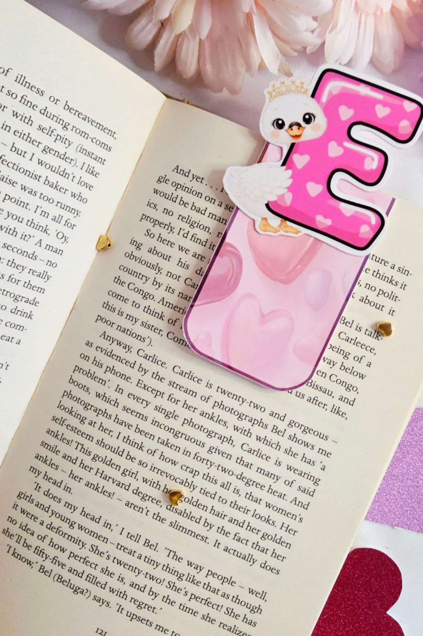 💕 LOVE Swan Magnetic Bookmark Set